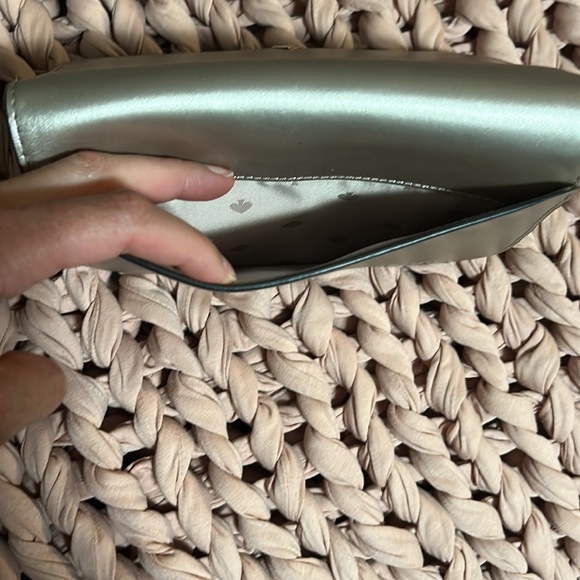 Excellent condition Kate Spade wallet! - Picture 5 of 7